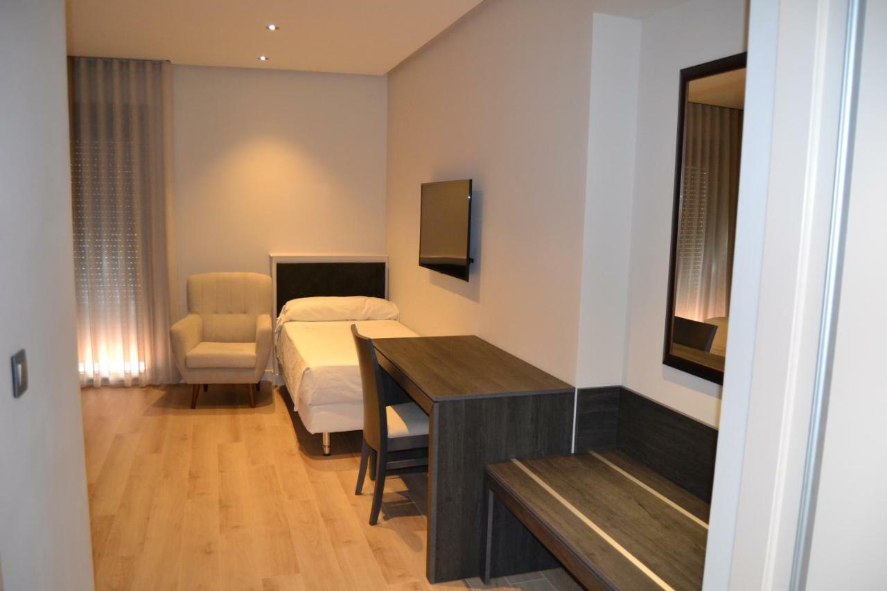 ולנסיה דה דון חואן Hotel Villegas מראה חיצוני תמונה