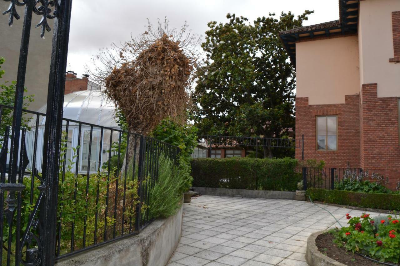 ולנסיה דה דון חואן Hotel Villegas מראה חיצוני תמונה